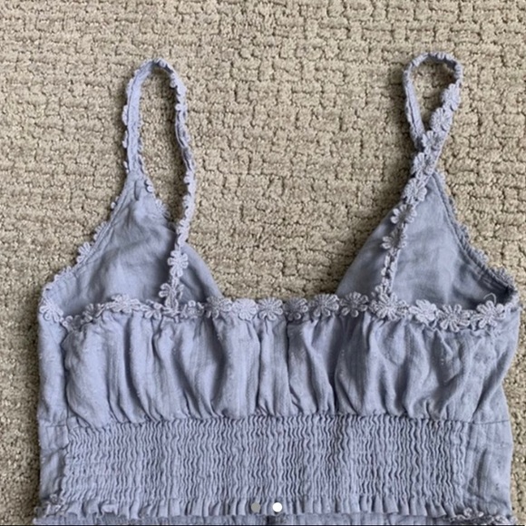 daisy button cropped tank top - Picture 2 of 2